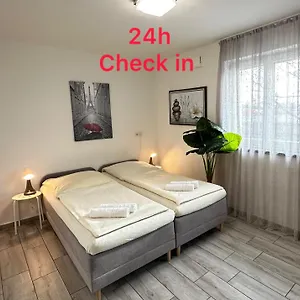 Modern Living Kueche Netflix Inklusive Lage Penzion