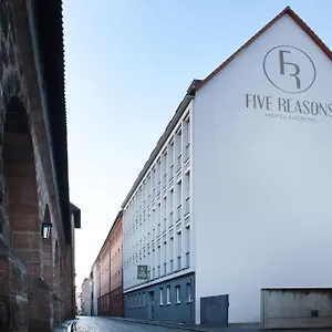 Five Reasons & Vandrarhem
